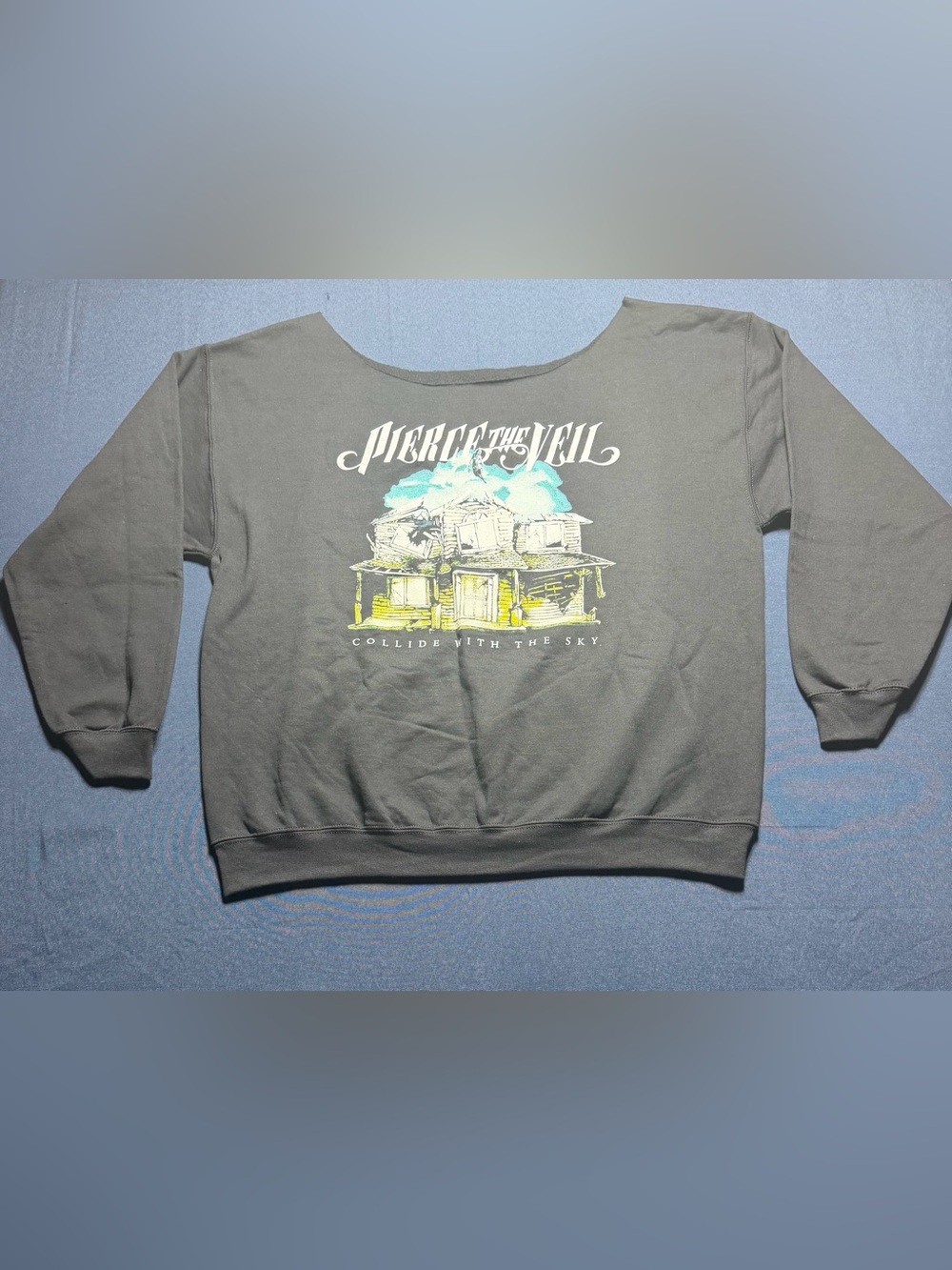 50% Cotton 50% Polyester XL NWOT Pierce The Veil Graphic Sweatshirt